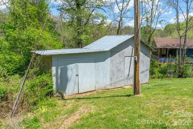 71 Bullfrog Cove Road, Sylva, NC 28779