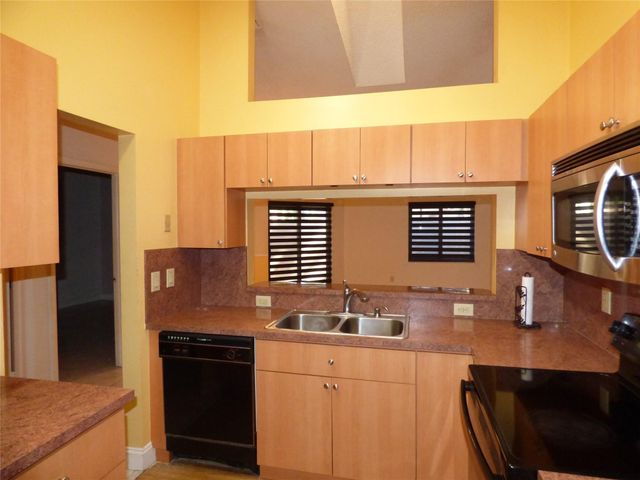 11248 SW 11th Street 12248, Pembroke Pines, FL 33025