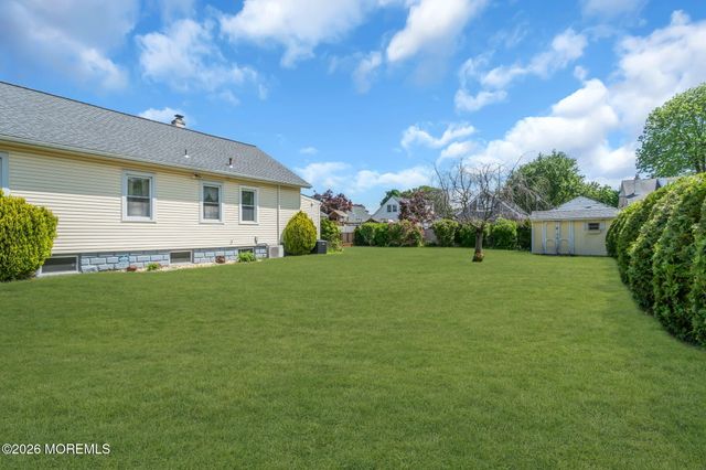 142 Reed Avenue, Hamilton, NJ 08610