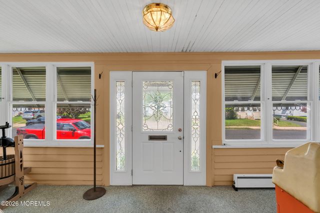 142 Reed Avenue, Hamilton, NJ 08610