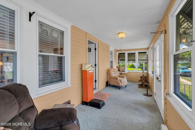 142 Reed Avenue, Hamilton, NJ 08610