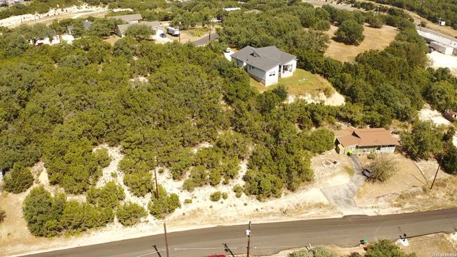 280 SCENIC HILLS DR, Canyon Lake, TX 78133