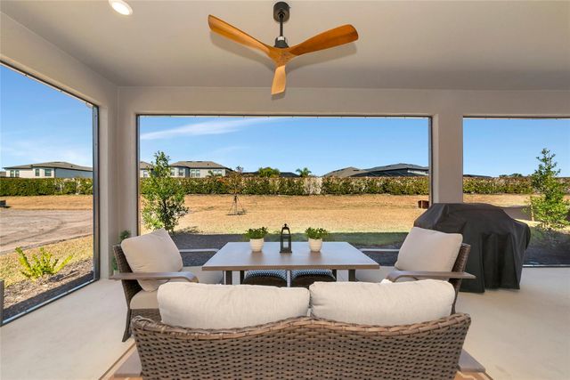 8516 GOLDEN DAWN COURT, Sarasota, FL 34241