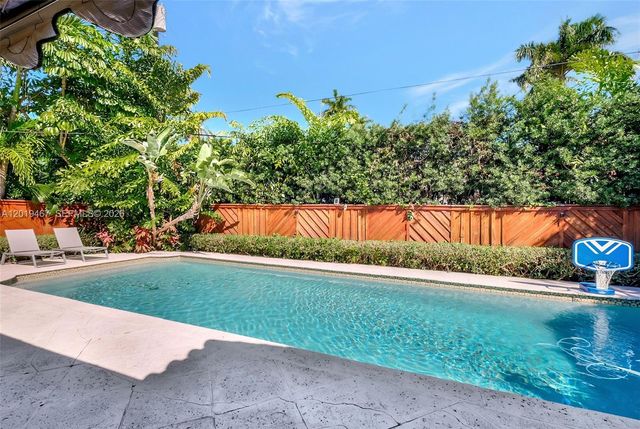 7711 Miami View Dr, North Bay Village, FL 33141