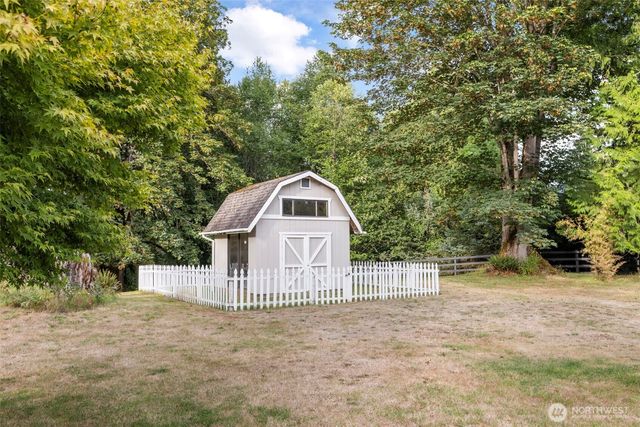 26217 137th Street Ct E, Buckley, WA 98321