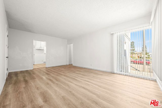 8207 Crenshaw Drive, Inglewood, CA 90305