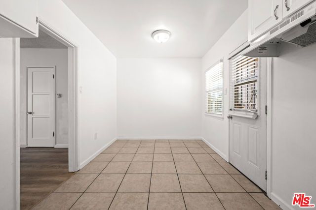 8207 Crenshaw Drive, Inglewood, CA 90305
