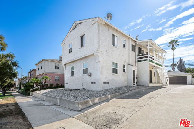 8207 Crenshaw Drive, Inglewood, CA 90305