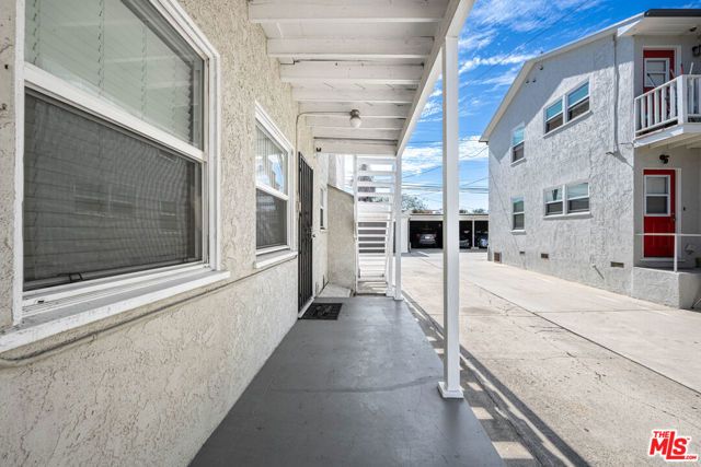 8207 Crenshaw Drive, Inglewood, CA 90305