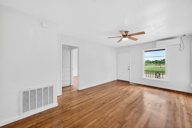 509 E Kerr Drive, Midwest City, OK 73110
