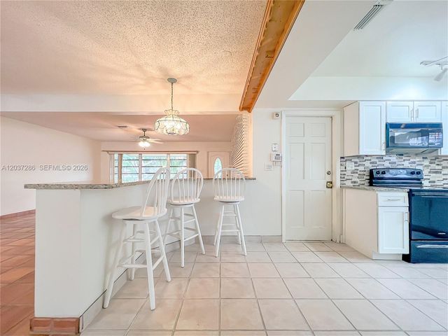 192 SW 62nd Terrace, Plantation, FL 33317