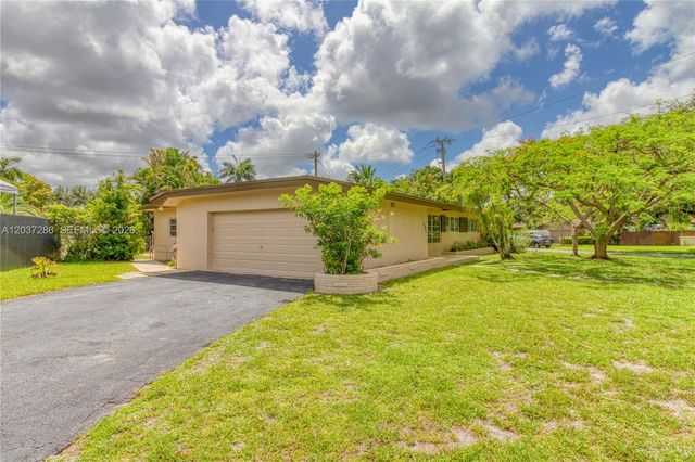 192 SW 62nd Terrace, Plantation, FL 33317