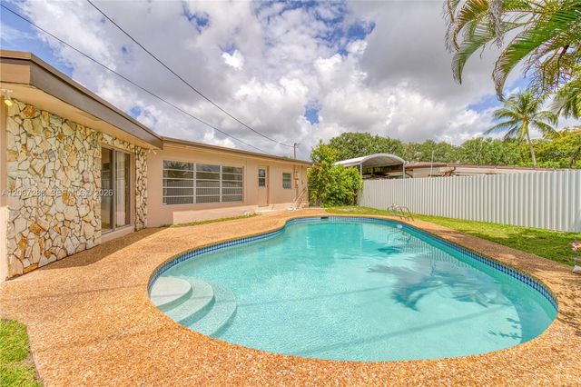 192 SW 62nd Terrace, Plantation, FL 33317