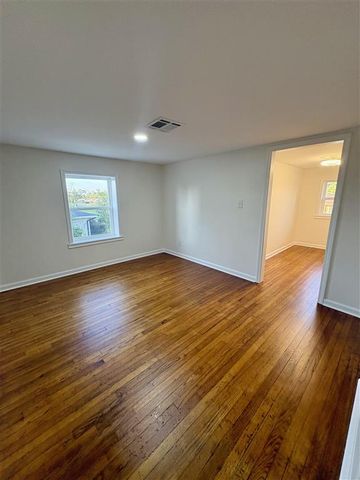 332 Quelqueshue Street, Sulphur, LA 70663