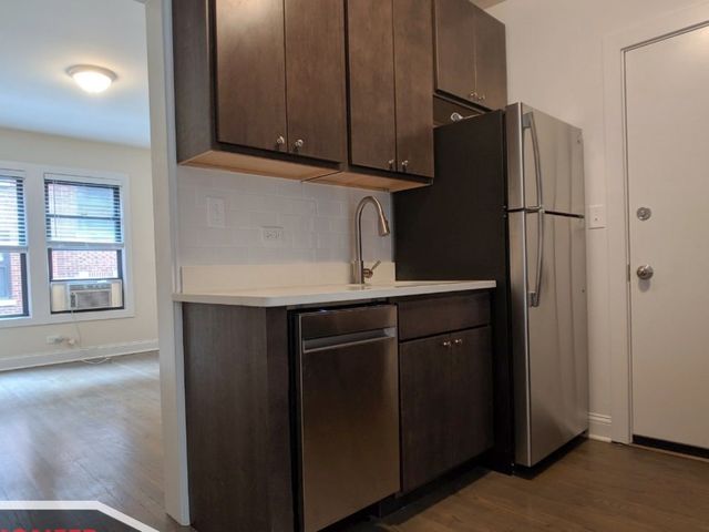 2643 N Spaulding Avenue 3E, Chicago, IL 60647
