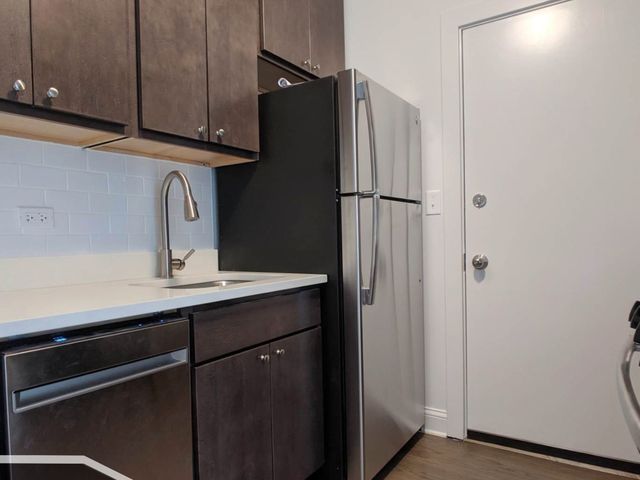 2643 N Spaulding Avenue 3E, Chicago, IL 60647