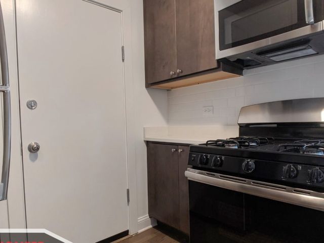2643 N Spaulding Avenue 3E, Chicago, IL 60647