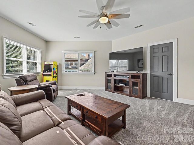 17626 Spinnakers Reach Drive, Cornelius, NC 28031