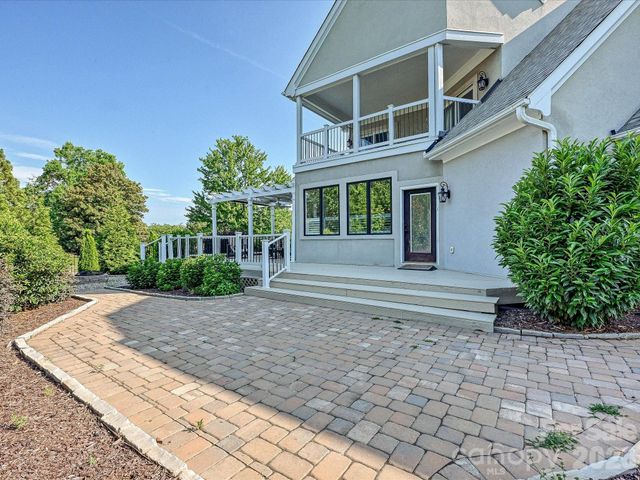 17626 Spinnakers Reach Drive, Cornelius, NC 28031