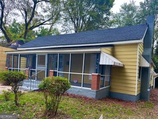 107 1st Street, Barnesville, GA 30204