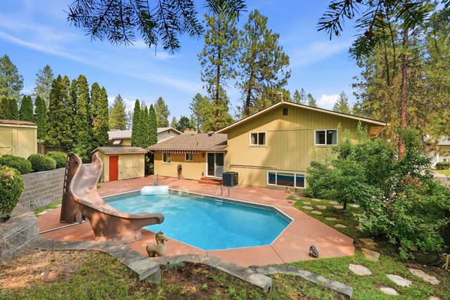 8517 N Greenwood St, Spokane, WA 99208