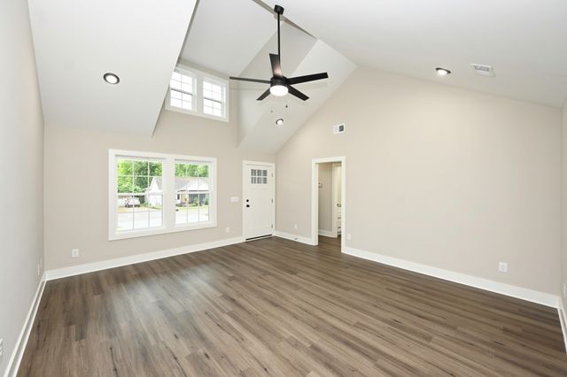 210 Ross Ave Unit 110, Gallatin, TN 37066