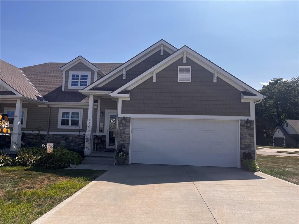 3201 Sheffield Lane, St Joseph, MO 64506