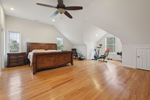96 Damascus Road, Branford, CT 06405