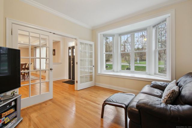 96 Damascus Road, Branford, CT 06405