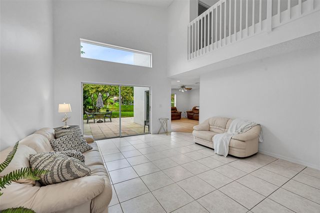 11600 NW 52nd Ct, Coral Springs, FL 33076