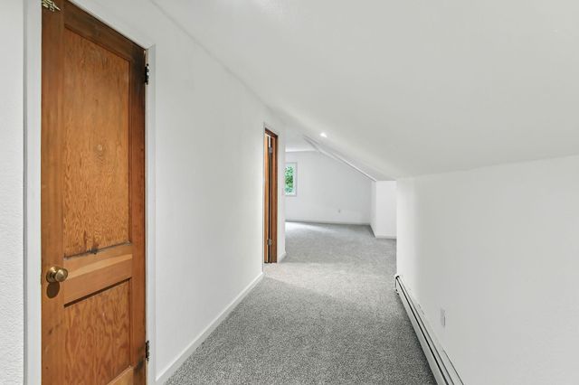 770 Viking Drive E, Maplewood, MN 55117