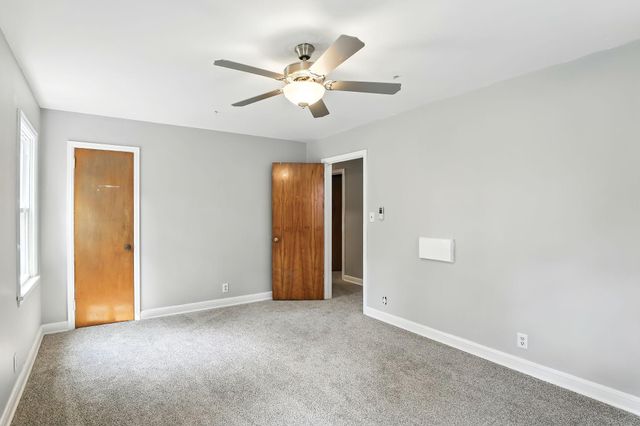 770 Viking Drive E, Maplewood, MN 55117