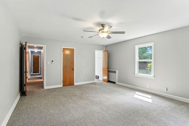 770 Viking Drive E, Maplewood, MN 55117