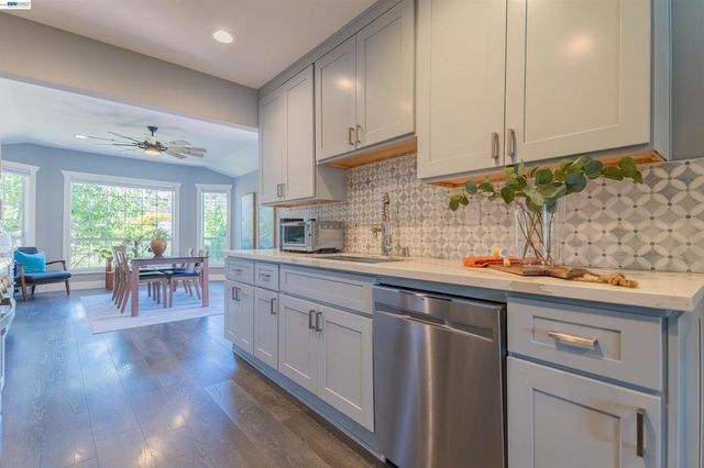 16004 Wellington Way, Castro Valley, CA 94578