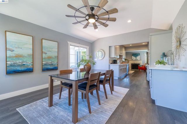 16004 Wellington Way, Castro Valley, CA 94578