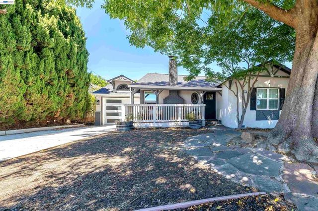 16004 Wellington Way, Castro Valley, CA 94578
