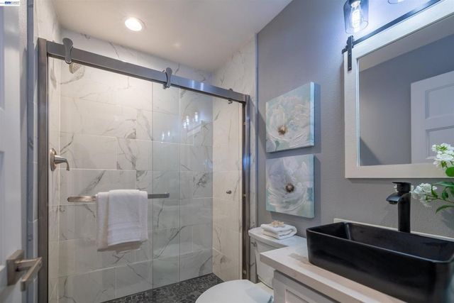 16004 Wellington Way, Castro Valley, CA 94578