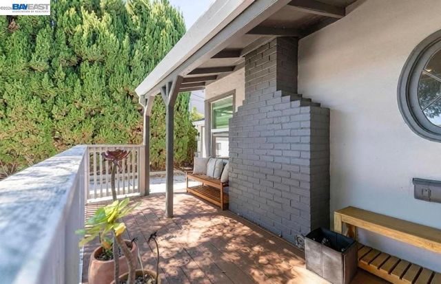 16004 Wellington Way, Castro Valley, CA 94578
