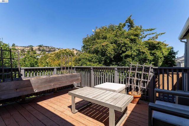 16004 Wellington Way, Castro Valley, CA 94578