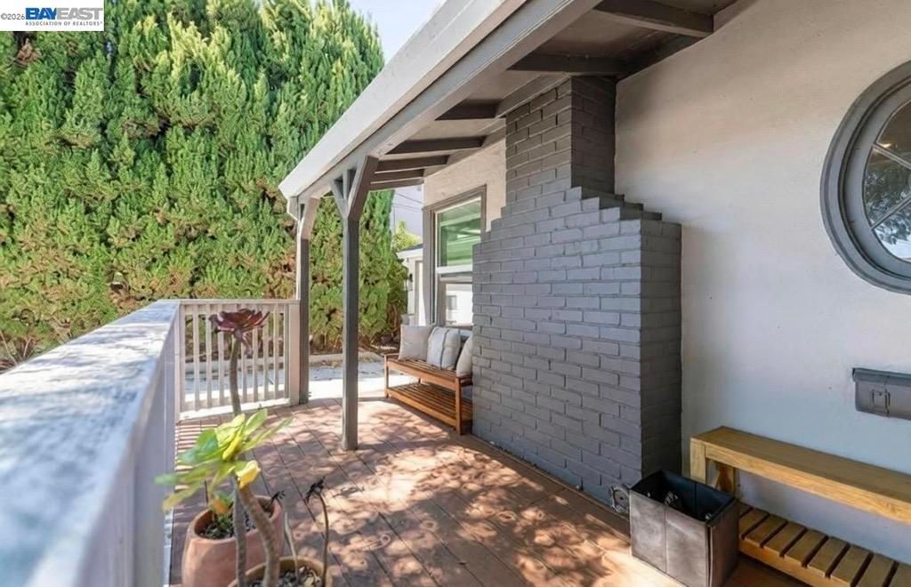 Image 4 of property listing at 16004 Wellington Way, Castro Valley, CA 94578