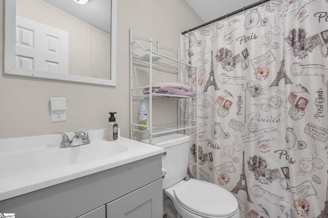 313 W Bagwell Road, Liberty, SC 29657