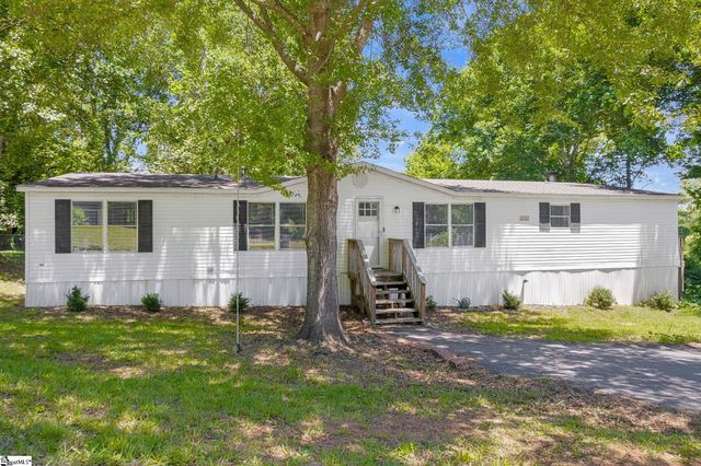 313 W Bagwell Road, Liberty, SC 29657
