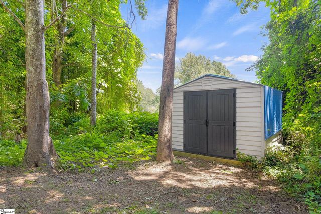 313 W Bagwell Road, Liberty, SC 29657