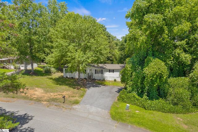 313 W Bagwell Road, Liberty, SC 29657
