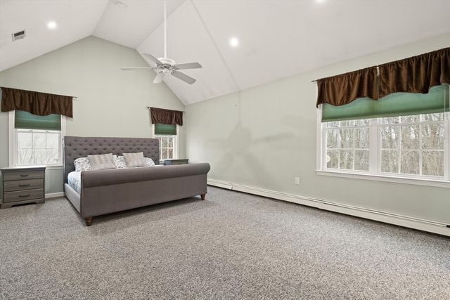 19 Amherst Rd, Shrewsbury, MA 01545