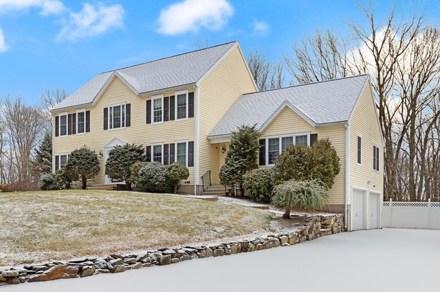 19 Amherst Rd, Shrewsbury, MA 01545