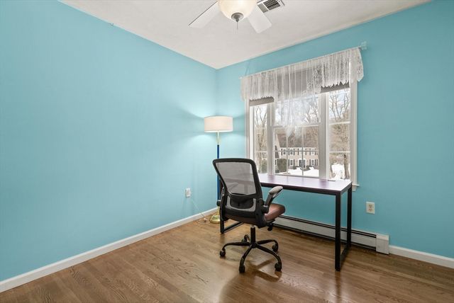 19 Amherst Rd, Shrewsbury, MA 01545