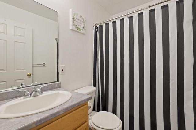 19 Amherst Rd, Shrewsbury, MA 01545