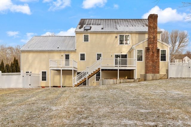 19 Amherst Rd, Shrewsbury, MA 01545