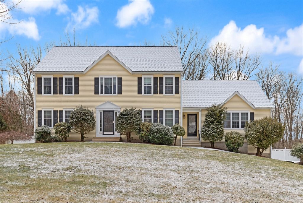 19 Amherst Rd, Shrewsbury, MA 01545